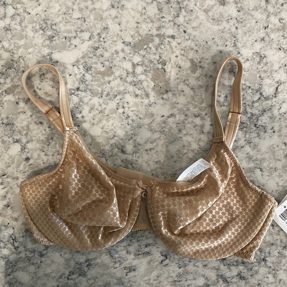 Never Been Worn! Nude Chantelle Under Wire Bras- 3 Piece Bundle- Size 34D - Picture 8 of 9